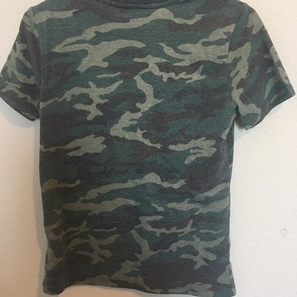 Brand new forever 21 shirt. - Picture 2 of 2